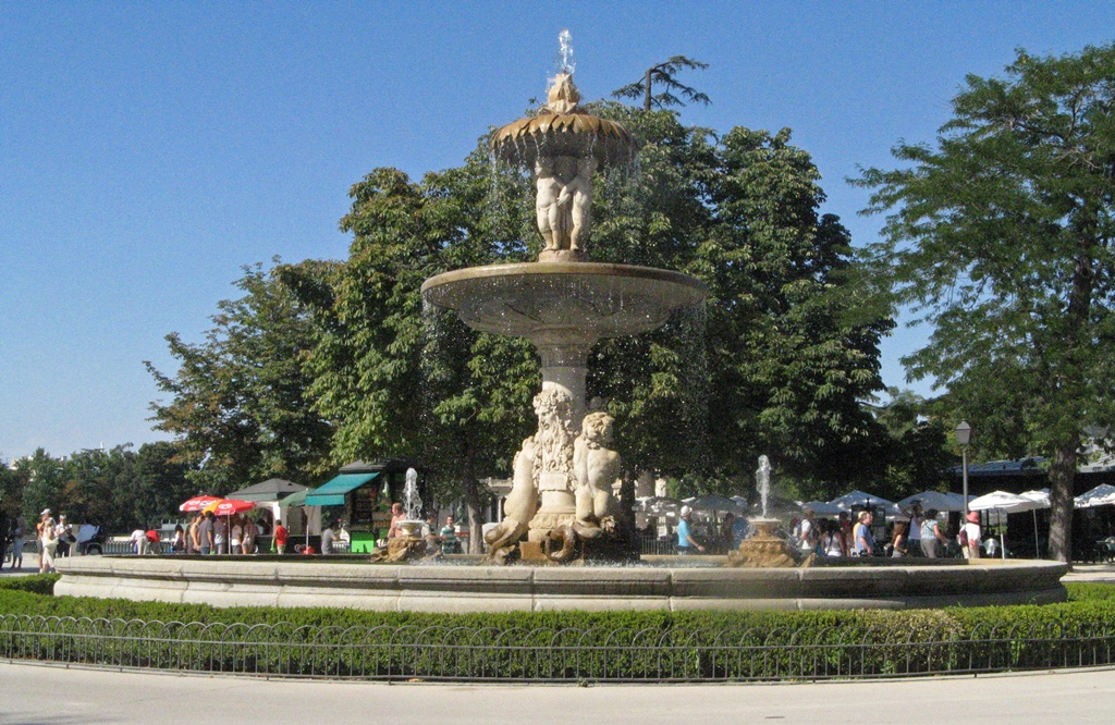 Artichoke Fountain (2010)
